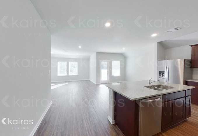 11480 Brookwood Dr - Photo 4 of 22
