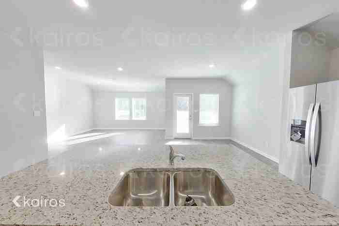 11480 Brookwood Dr - Photo 7 of 22