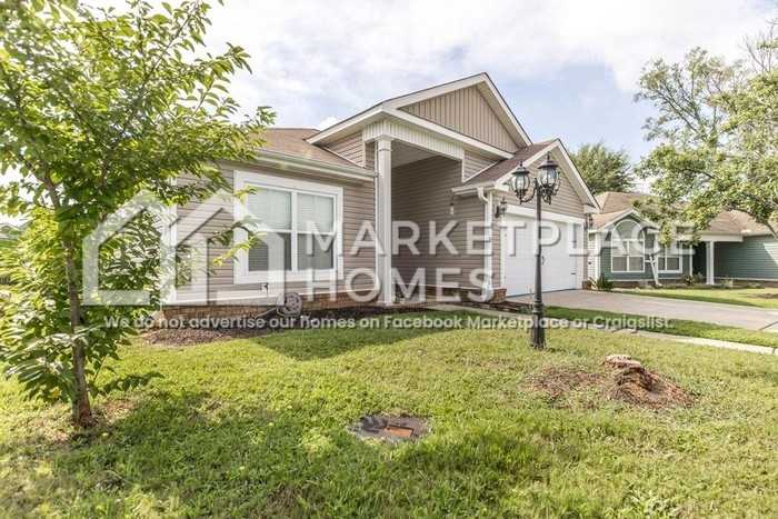 310 Thornton Dr - Photo 5 of 36
