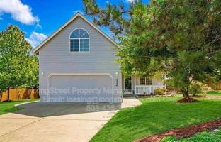 featured image of 332 Ne Carmen Pl
