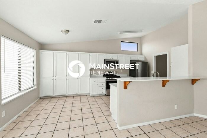 6236 Barkstone Ave - Photo 7 of 18