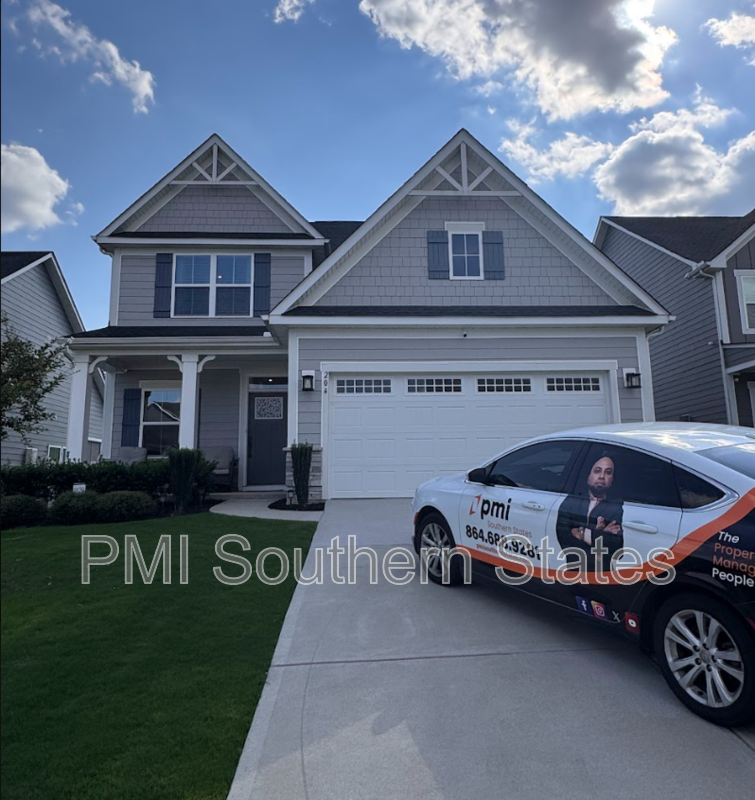 204 Delamere Dr - Photo 2 of 17