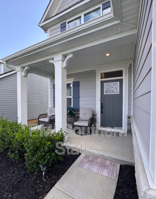 204 Delamere Dr - Photo 3 of 17