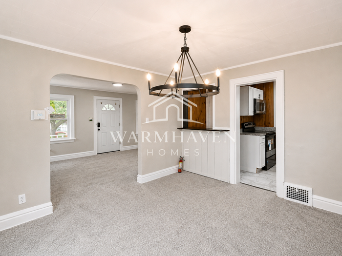 1318 Arnold Ave - Photo 5 of 19