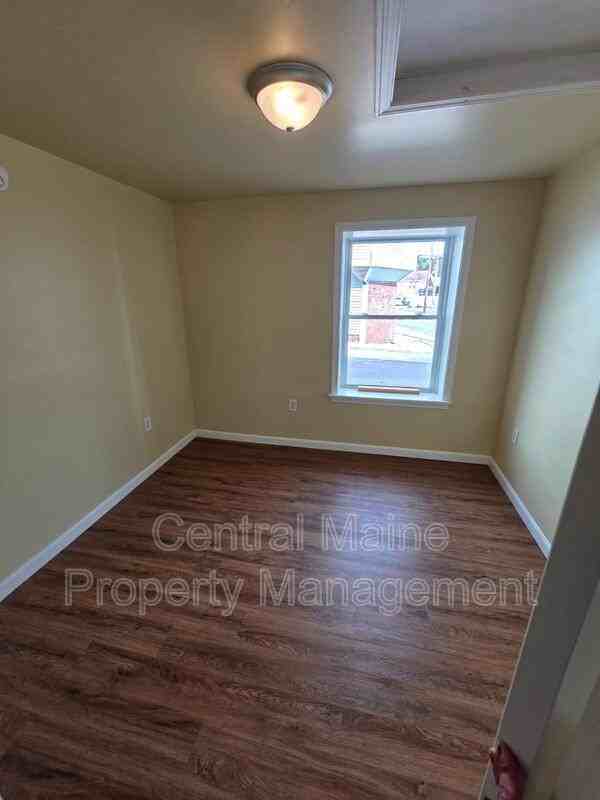 34 Washington Ave - Photo 5 of 9