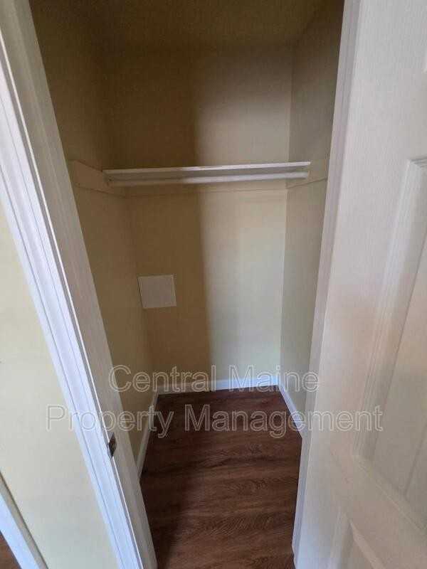 34 Washington Ave - Photo 6 of 9