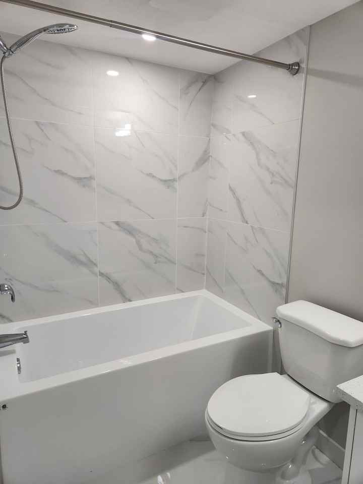 1147 Mahogany Blvd Se - Photo 3 of 12