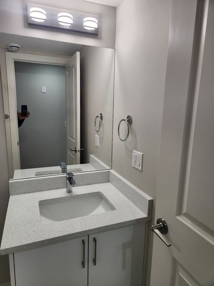 1147 Mahogany Blvd Se - Photo 4 of 12