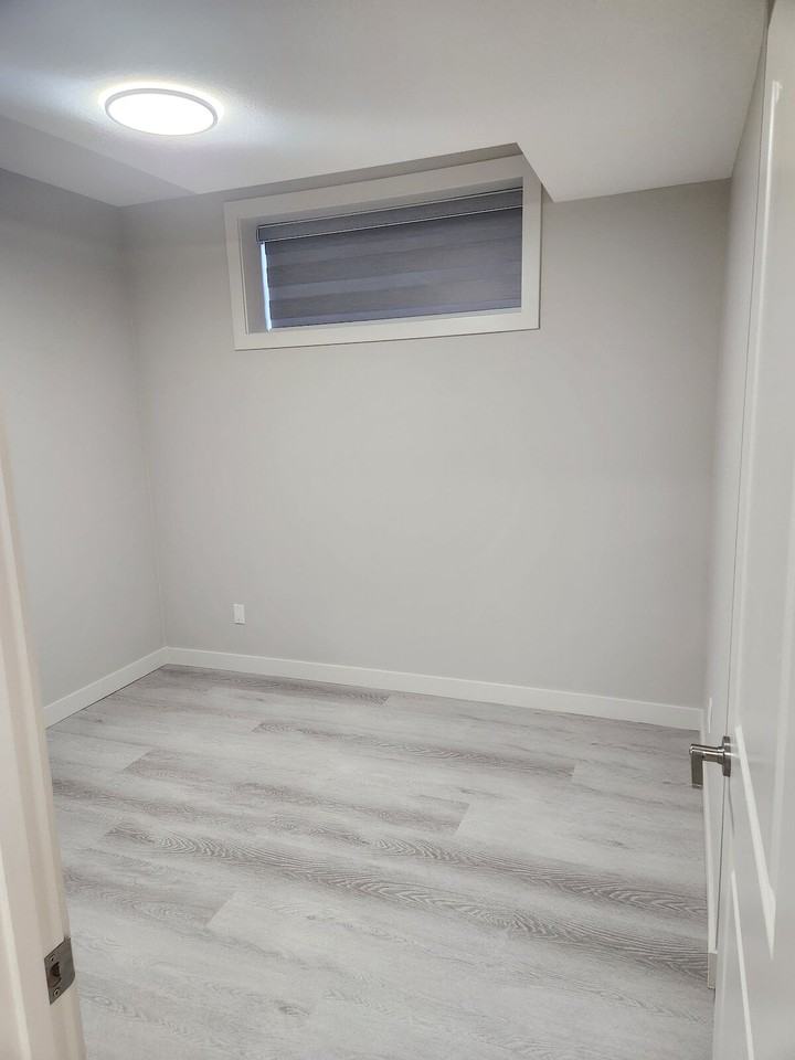 1147 Mahogany Blvd Se - Photo 5 of 12