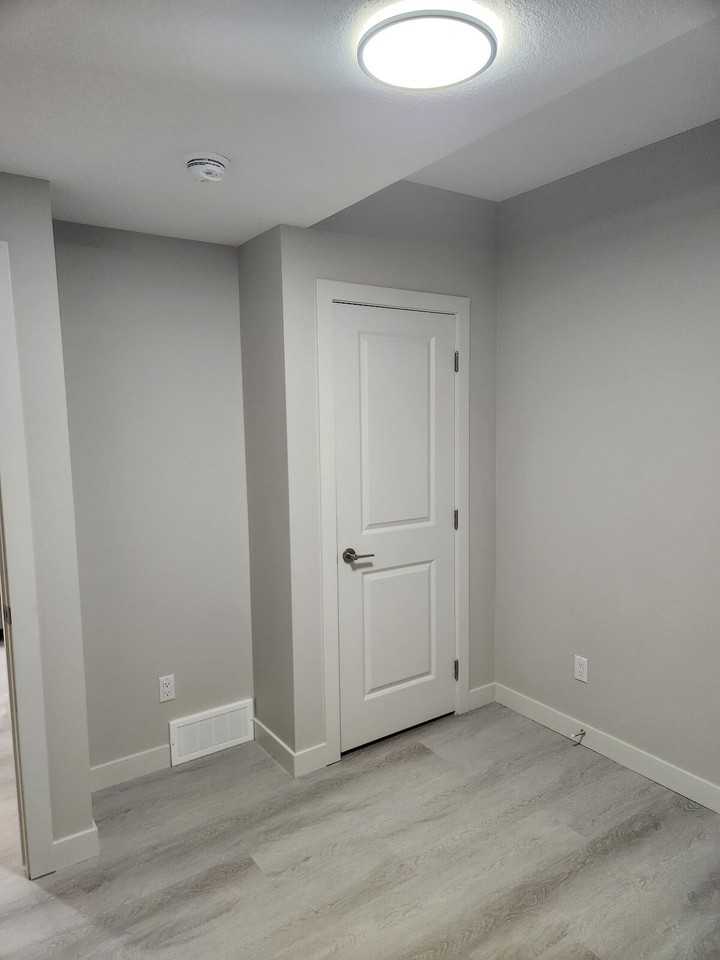 1147 Mahogany Blvd Se - Photo 6 of 12