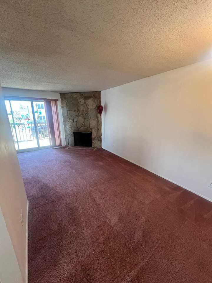 1542 35 St Se - Photo 4 of 26