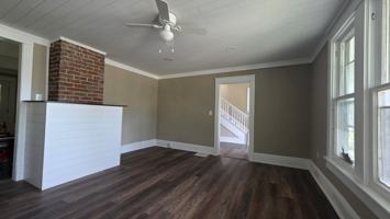 featured image of 207 Hamilton St