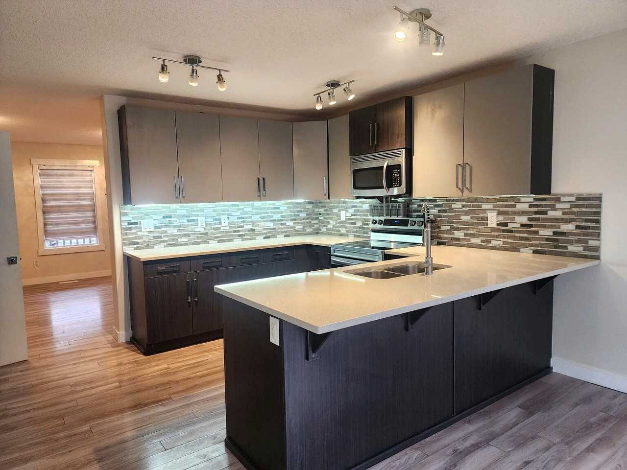 16916 120 St Nw - Photo 4 of 17