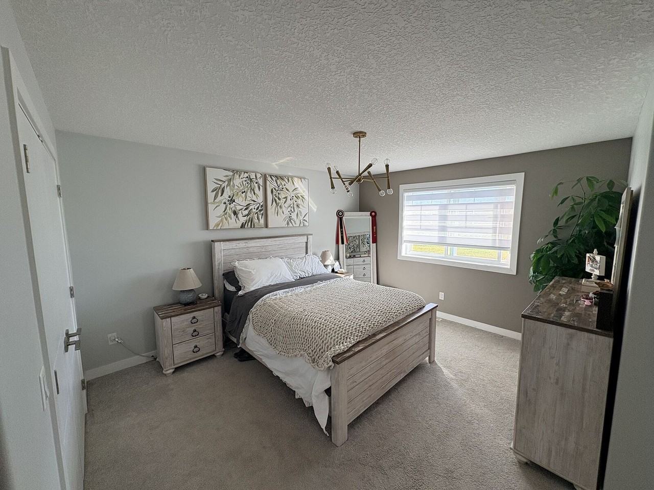 3212 66 St - Photo 7 of 13