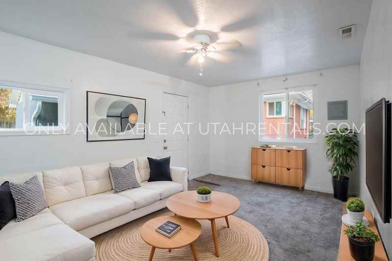 637 Nw - Photo 2 of 18