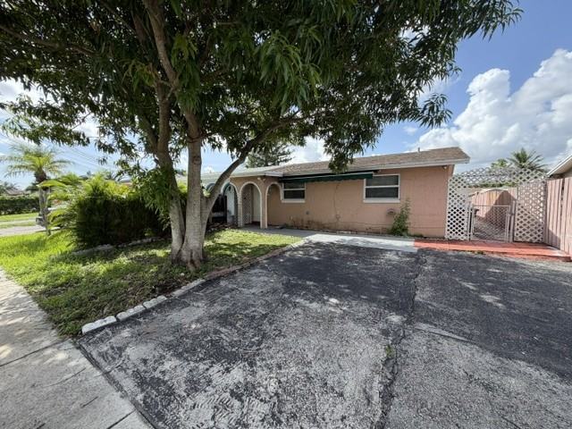 6432 Sw 18th Ct #NA - Photo 2 of 16