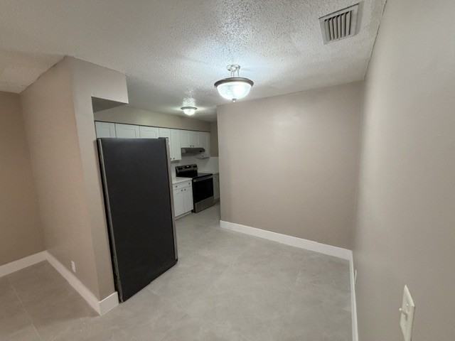 6432 Sw 18th Ct #NA - Photo 5 of 16