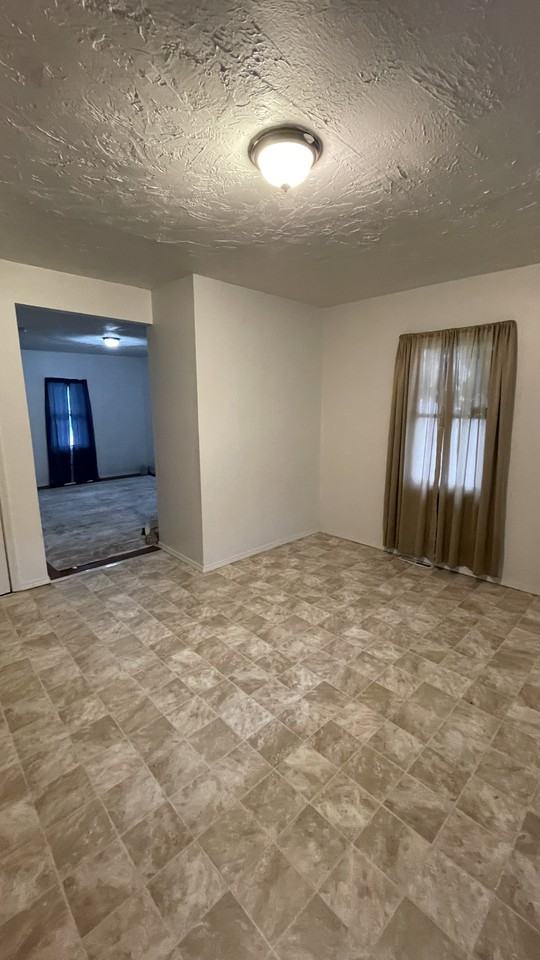 62 Whiteman Ave #2 - Photo 6 of 14