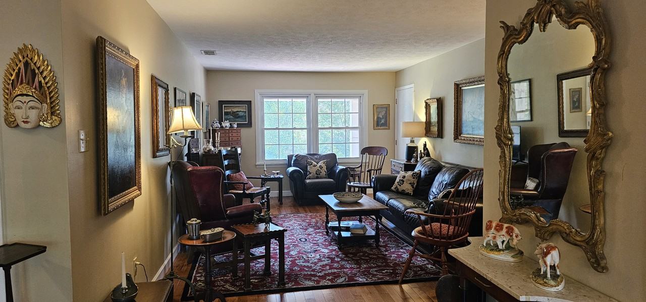40 Gertrude Pl #7 - Photo 4 of 13