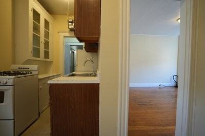 220 Kelton St #5 - Photo 4 of 6