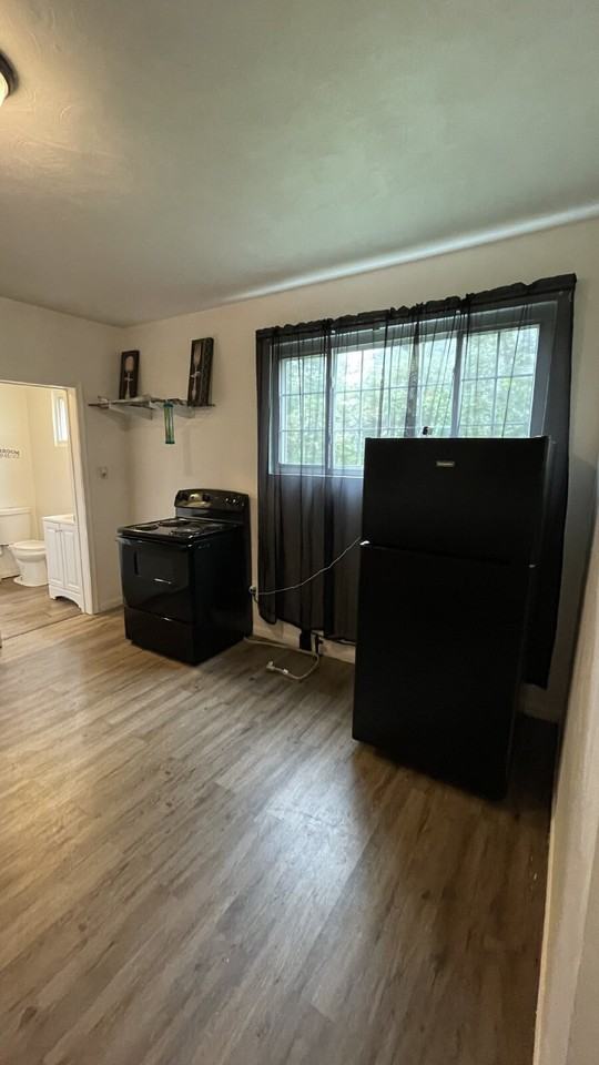 62 Whiteman Ave #1 - Photo 5 of 15
