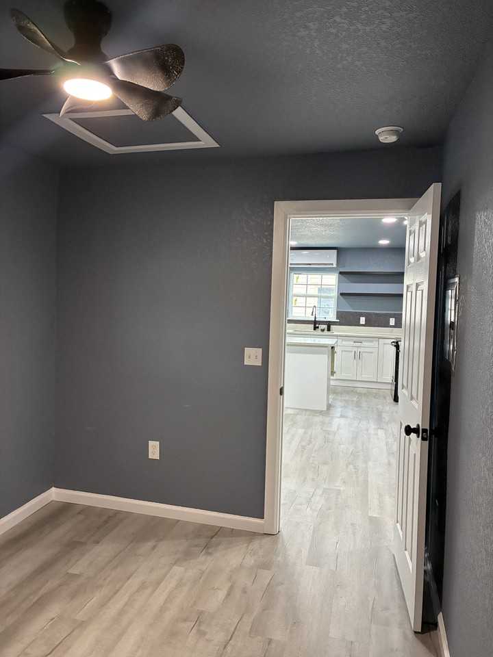 127 Clovis Pl #NA - Photo 6 of 8