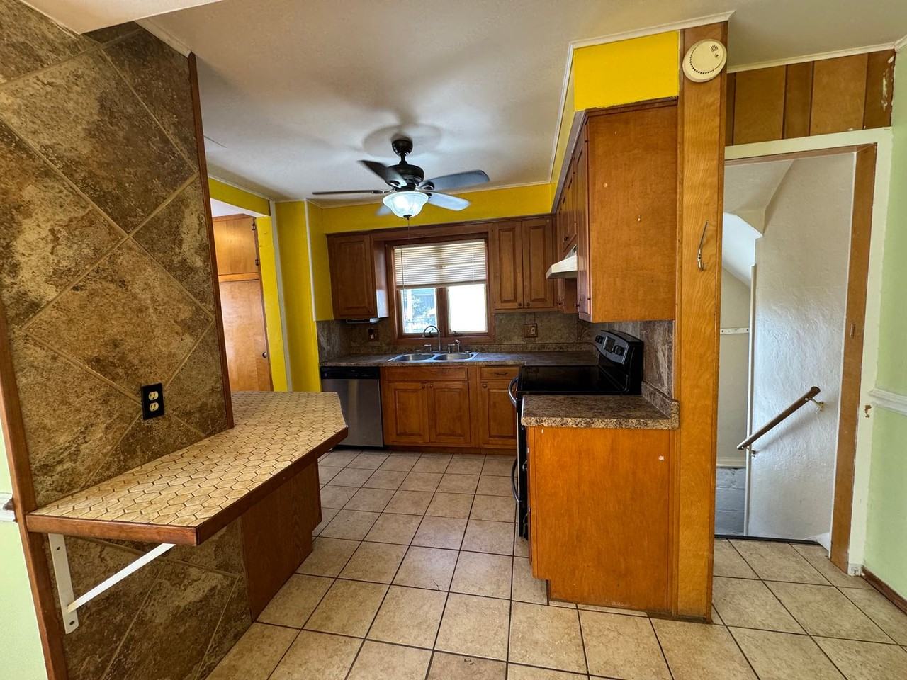 3034 13th St Nw #NA - Photo 6 of 12