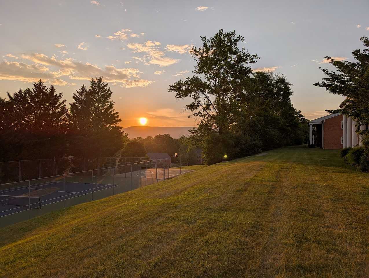3801 Stratford Park Dr Sw - Photo 6 of 13