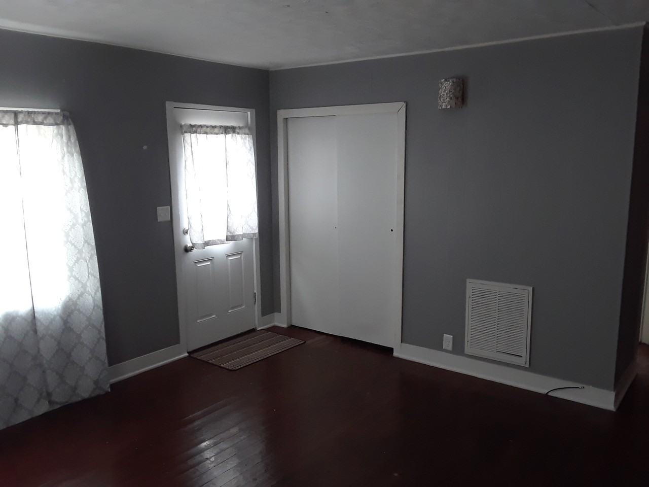 222 Rosehill Ave #NA - Photo 4 of 12