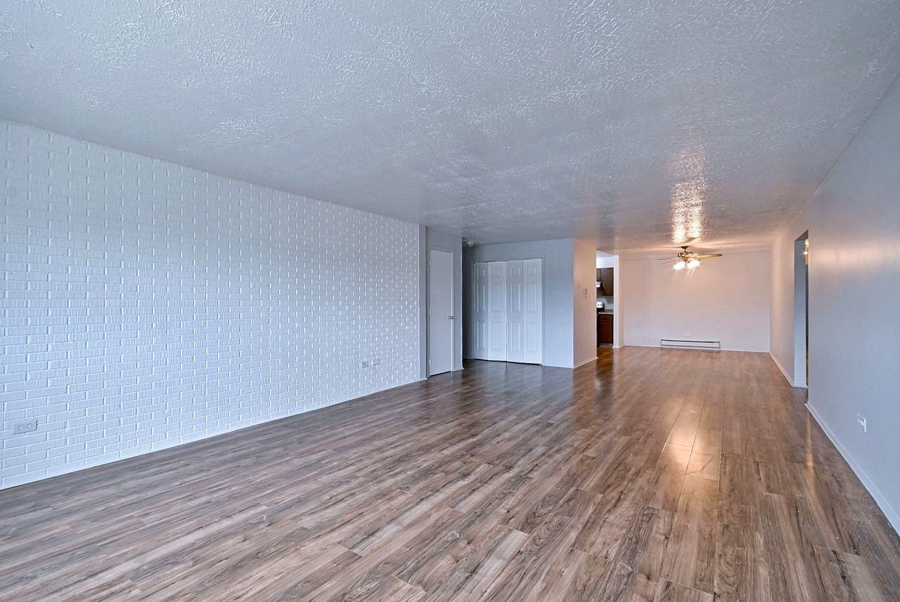 4444 1st Ave #301 - Photo 3 of 17