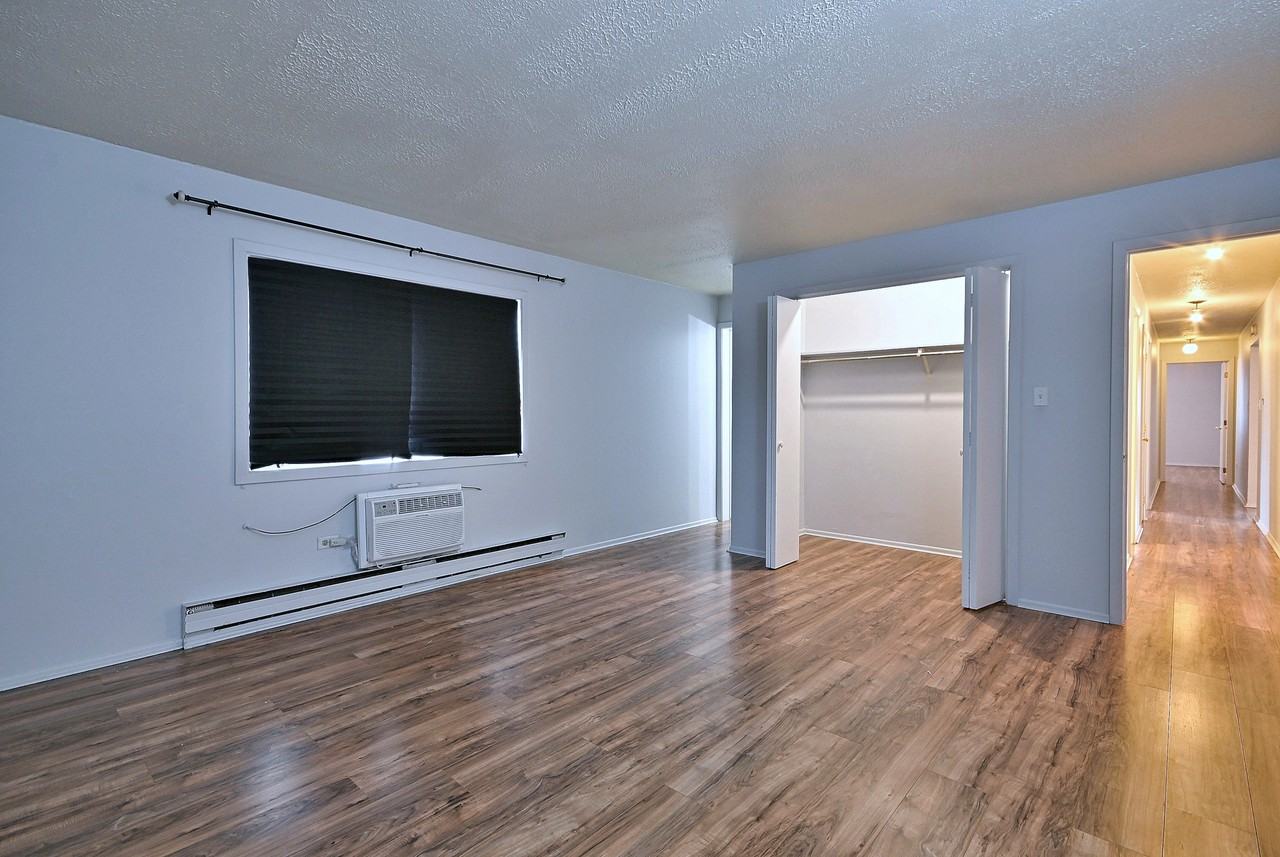 4444 1st Ave #301 - Photo 7 of 17