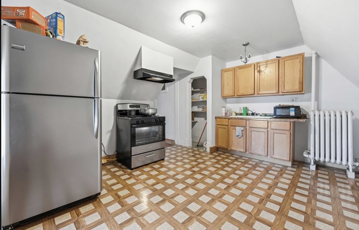 51 W 21st St #3 - Photo 5 of 9