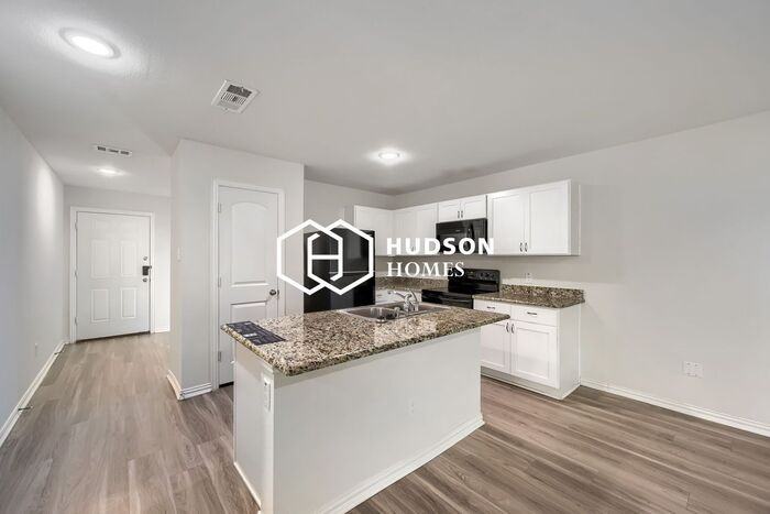 110 Leatherwood St - Photo 5 of 14