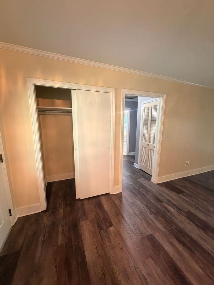 377 Cain Rd - Photo 3 of 24