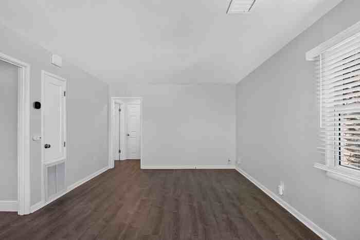 423 Webster St #423 - Photo 4 of 26
