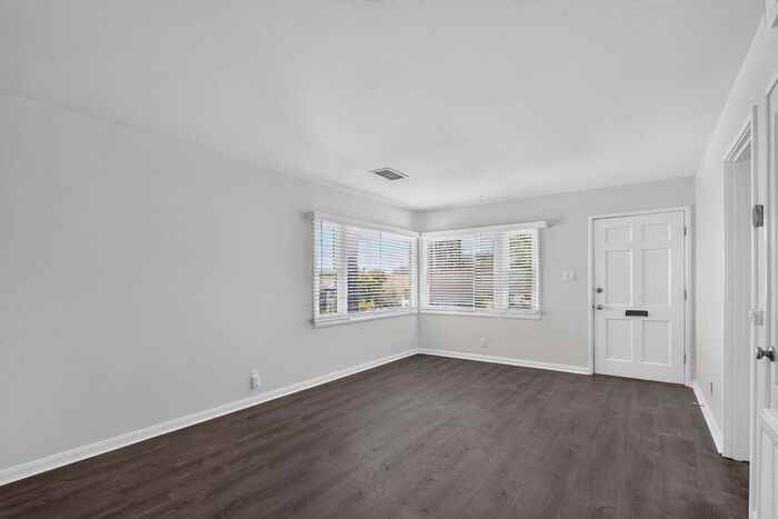 423 Webster St #423 - Photo 6 of 26