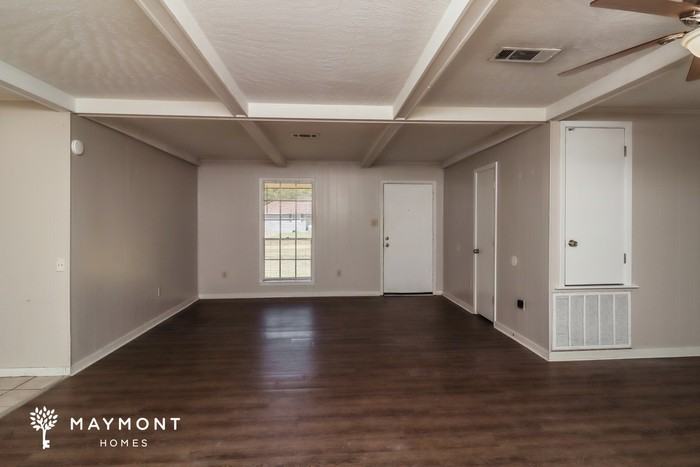 5642 Brentwood Dr - Photo 4 of 12
