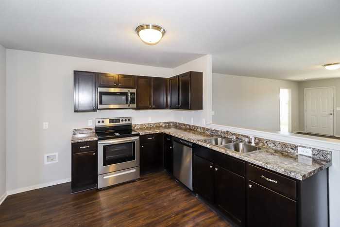 12321 Vernonia Dr - Photo 3 of 10