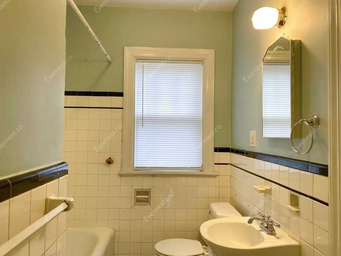 1212 Stanhope Ave - Photo 7 of 18