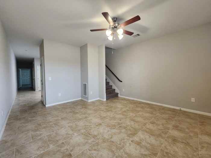 15572 Palmira Ave - Photo 3 of 13