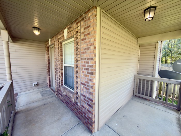 1971 General Neyland Dr - Photo 4 of 33