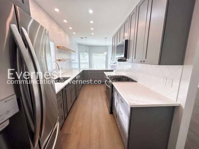 609 Old Wheat St Ne - Photo 5 of 28