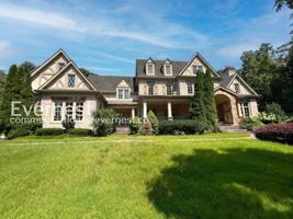 featured image of 5021 Heatherwood Ct