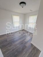 featured image of 1137 Country Club Dr