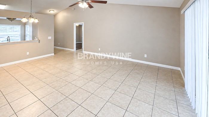 2739 Annhurst Ave - Photo 4 of 22