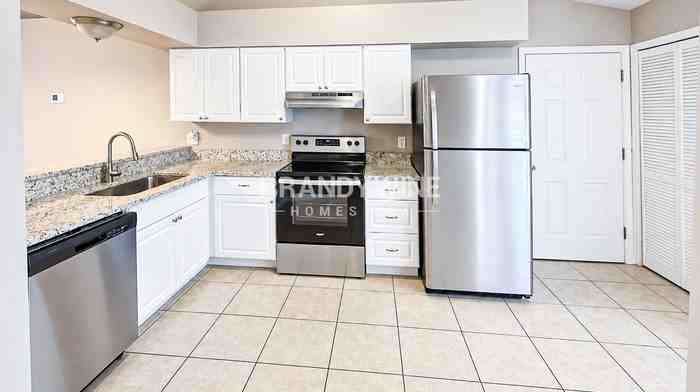2739 Annhurst Ave - Photo 7 of 22