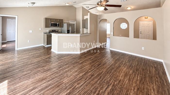 16030 Lanesboro Ct - Photo 6 of 24