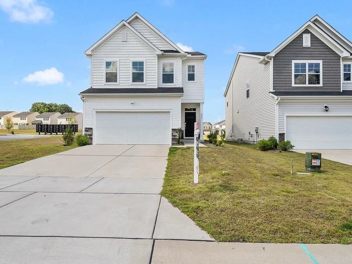 205 Fig Tree Bnd - Photo 3 of 38