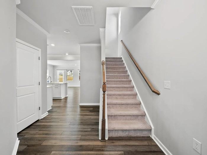 205 Fig Tree Bnd - Photo 5 of 38