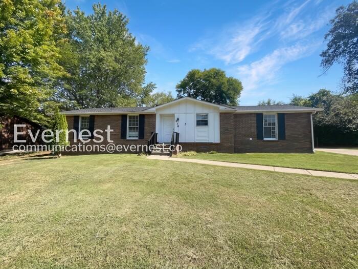 638 Bunker Hill Rd - Photo 2 of 24
